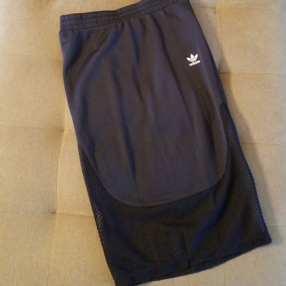 adidas Osaka Midi Skirt in Navy Blue - Picture 4 of 9